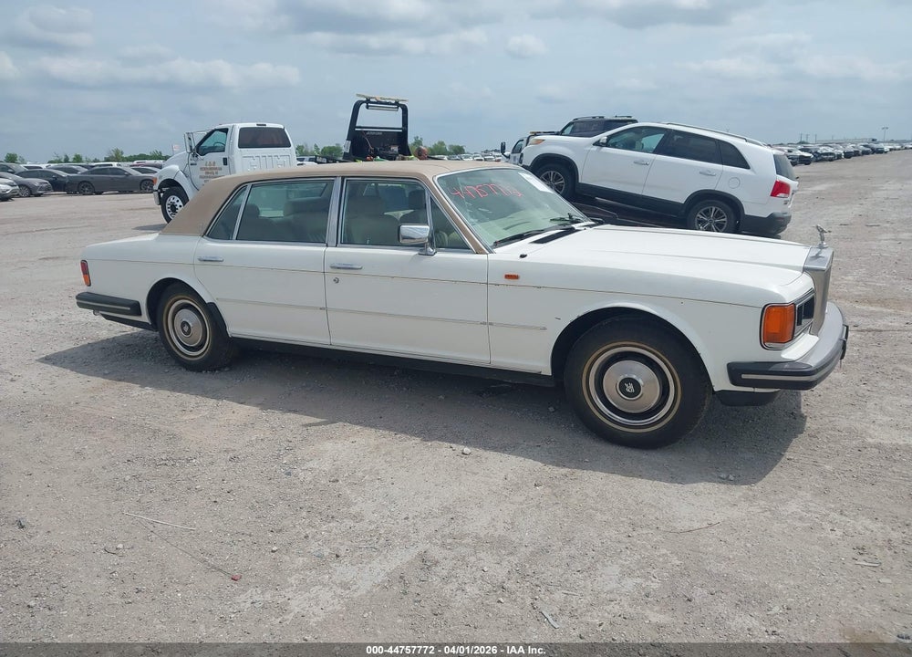 1982 ROLLS-ROYCE SILVER SPUR VIN: SCAZN42A4CCX04198