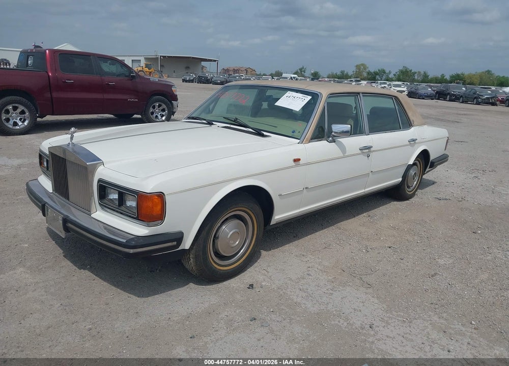 1982 ROLLS-ROYCE SILVER SPUR VIN: SCAZN42A4CCX04198