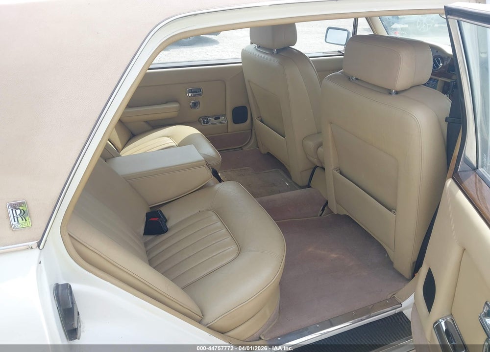 1982 ROLLS-ROYCE SILVER SPUR VIN: SCAZN42A4CCX04198