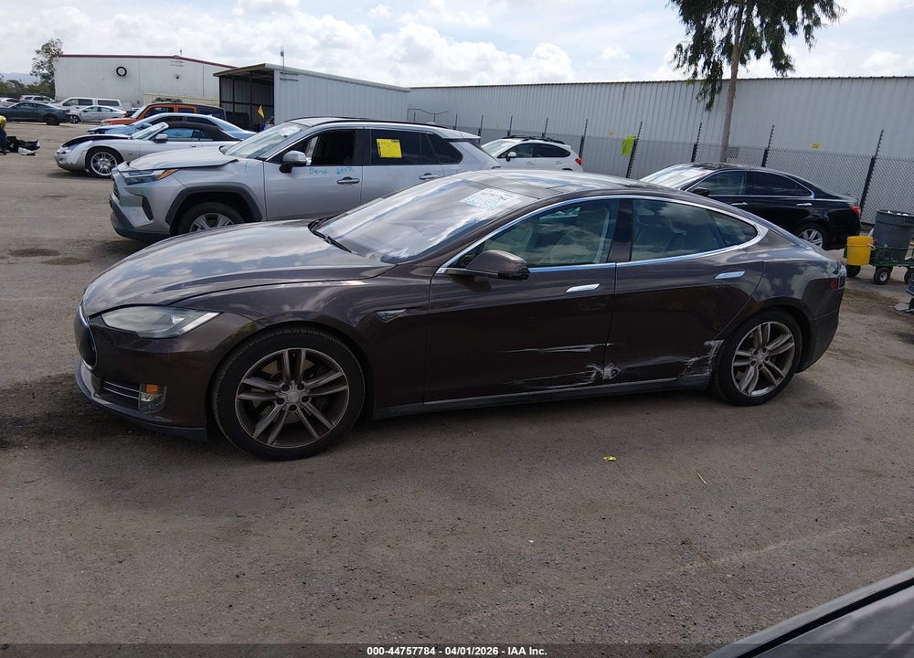 2014 TESLA MODEL S P85 VIN: 5YJSA1H15EFP61043