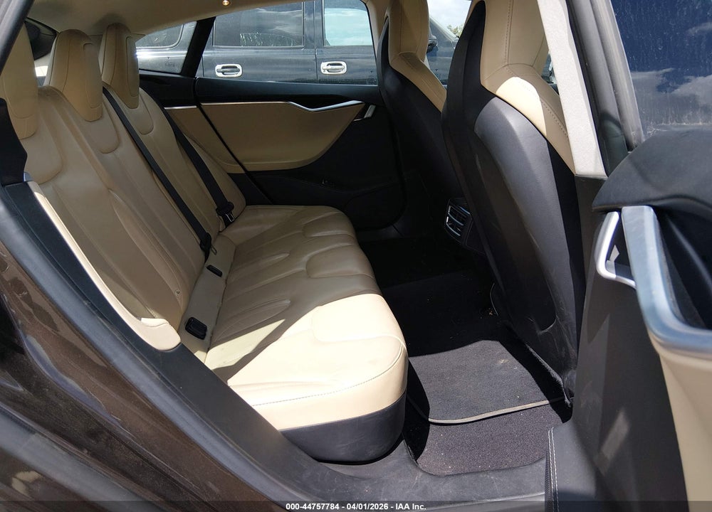 2014 TESLA MODEL S P85 VIN: 5YJSA1H15EFP61043