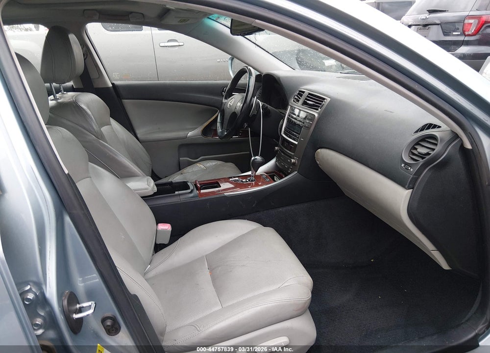 2008 LEXUS IS 250 VIN: JTHBK262685067707