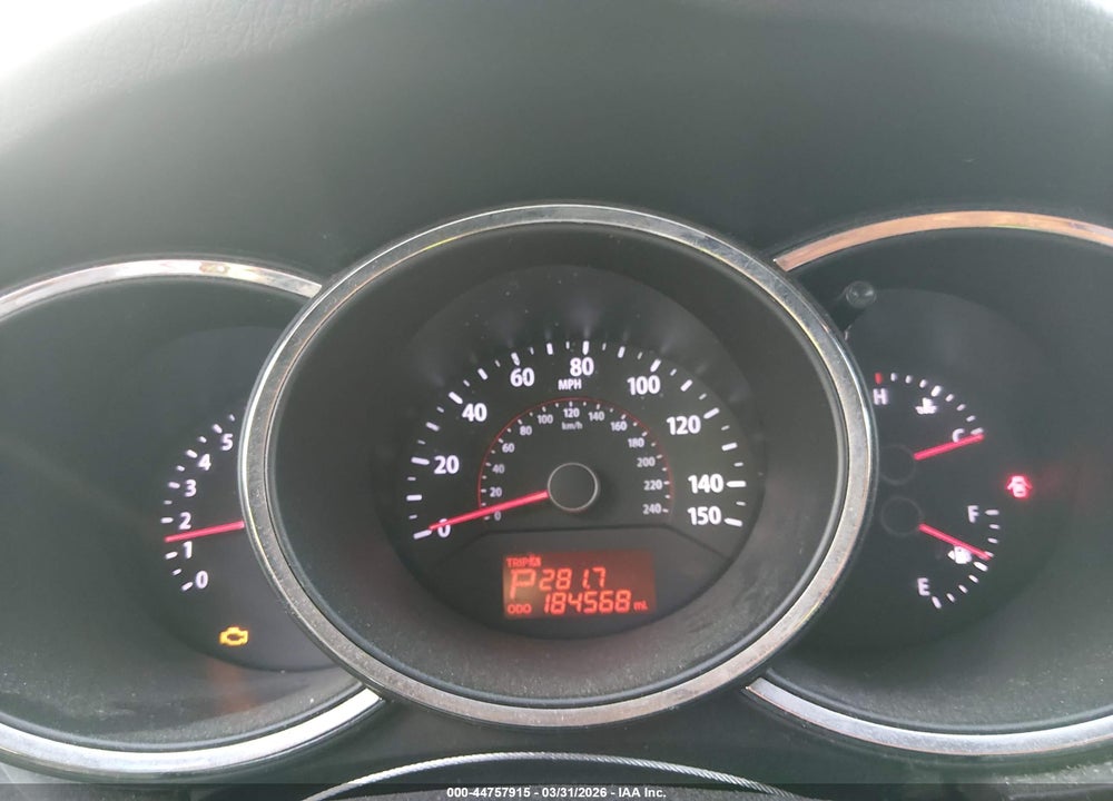 2013 KIA SORENTO LX V6 VIN: 5XYKT4A28DG388375
