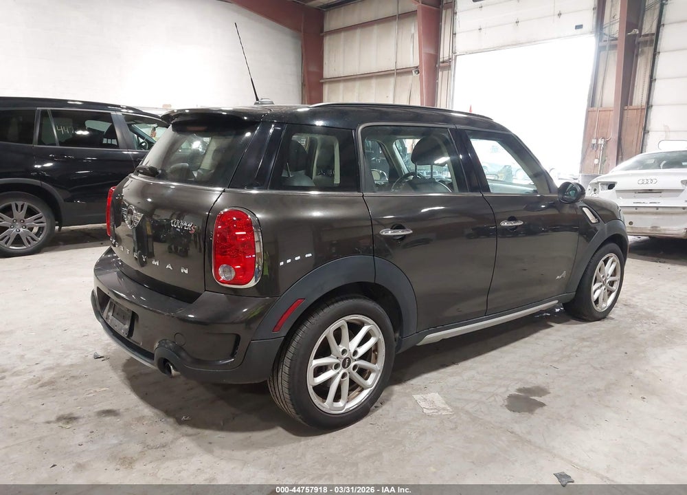 2015 MINI COUNTRYMAN COOPER S VIN: WMWZC5C5XFWP48180