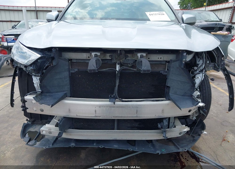 2020 TOYOTA HIGHLANDER LE VIN: 5TDZZRAH7LS501751