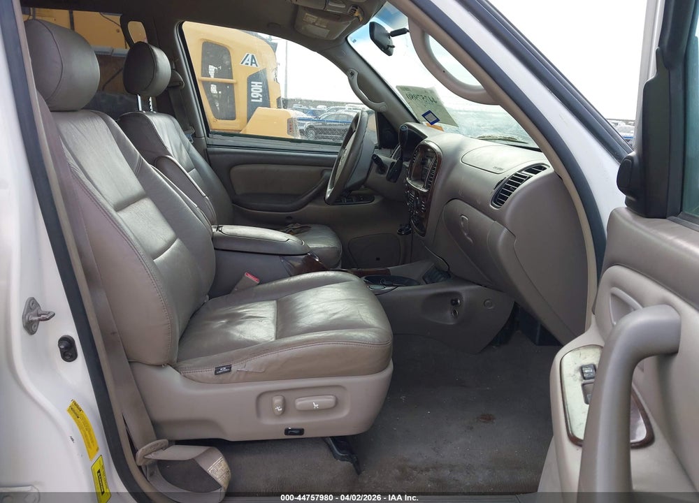 2005 TOYOTA SEQUOIA SR5 V8 VIN: 5TDZT34A05S244027