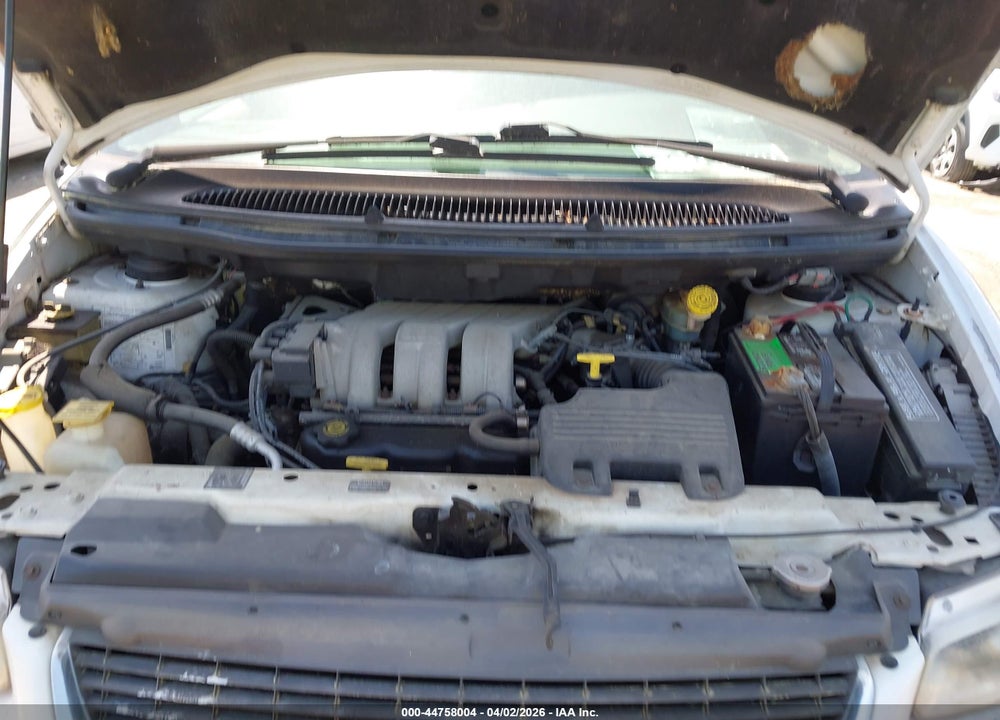 1998 CHRYSLER TOWN & COUNTRY LXI VIN: 1C4GP64L9WB636219