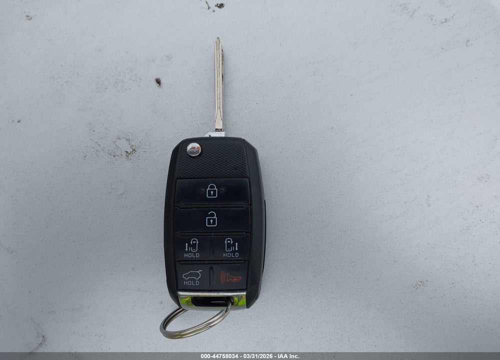 2016 KIA SEDONA LX VIN: KNDMB5C16G6149209