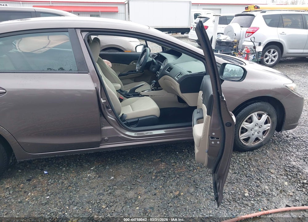 2014 HONDA CIVIC LX VIN: 2HGFB2F57EH533096