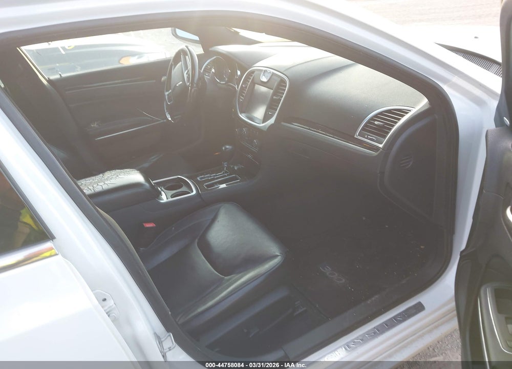 2011 CHRYSLER 300 LIMITED VIN: 2C3CA5CG8BH525326