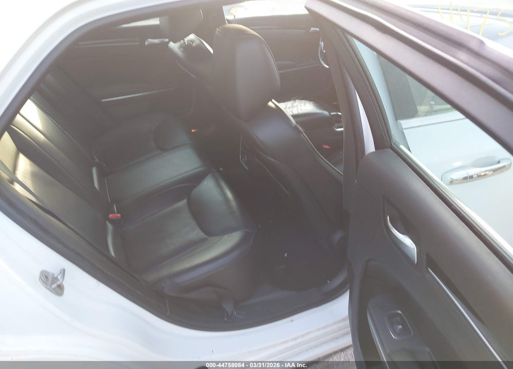 2011 CHRYSLER 300 LIMITED VIN: 2C3CA5CG8BH525326