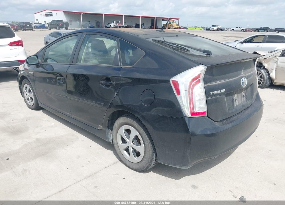 2014 TOYOTA PRIUS THREE VIN: JTDKN3DU2E1750445