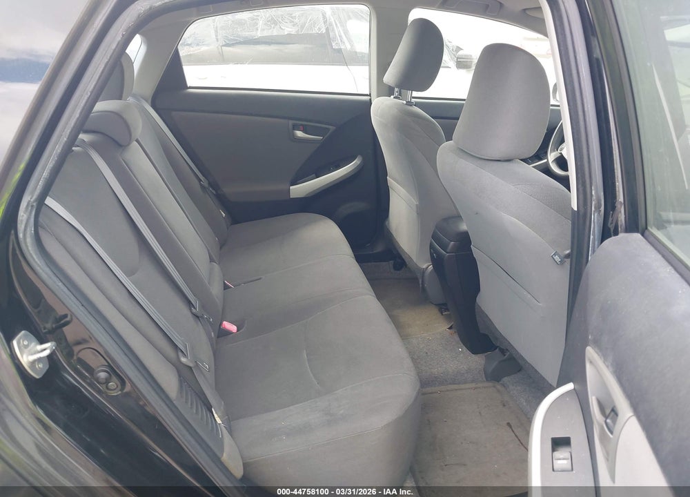 2014 TOYOTA PRIUS THREE VIN: JTDKN3DU2E1750445