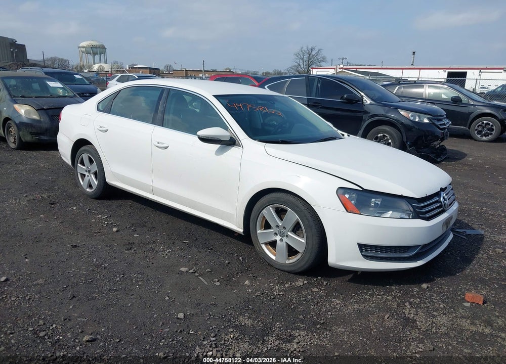 2012 VOLKSWAGEN PASSAT 2.5L SE VIN: 1VWBP7A30CC011750