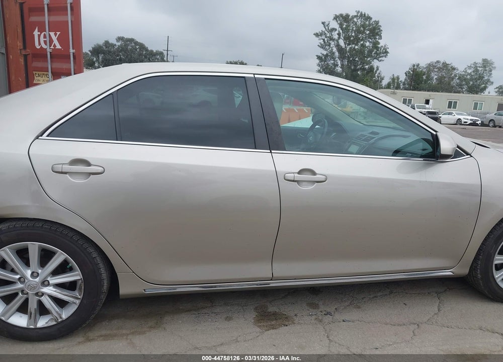 2013 TOYOTA CAMRY XLE VIN: 4T4BF1FK3DR294337