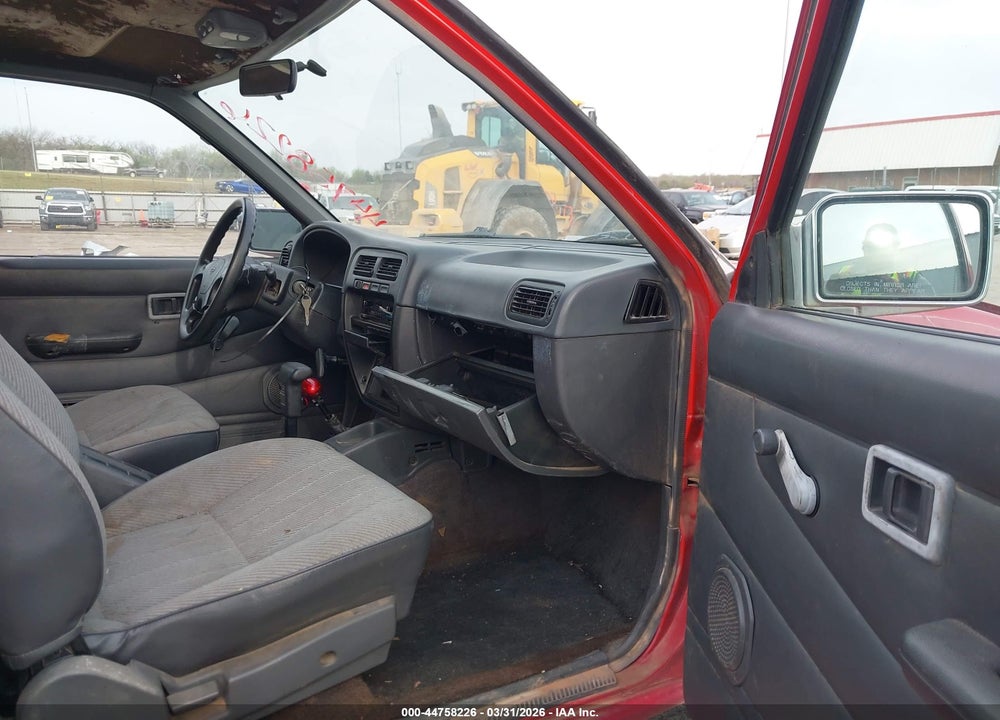 1995 NISSAN TRUCK KING CAB SE/KING CAB XE VIN: 1N6HD16Y1SC342369