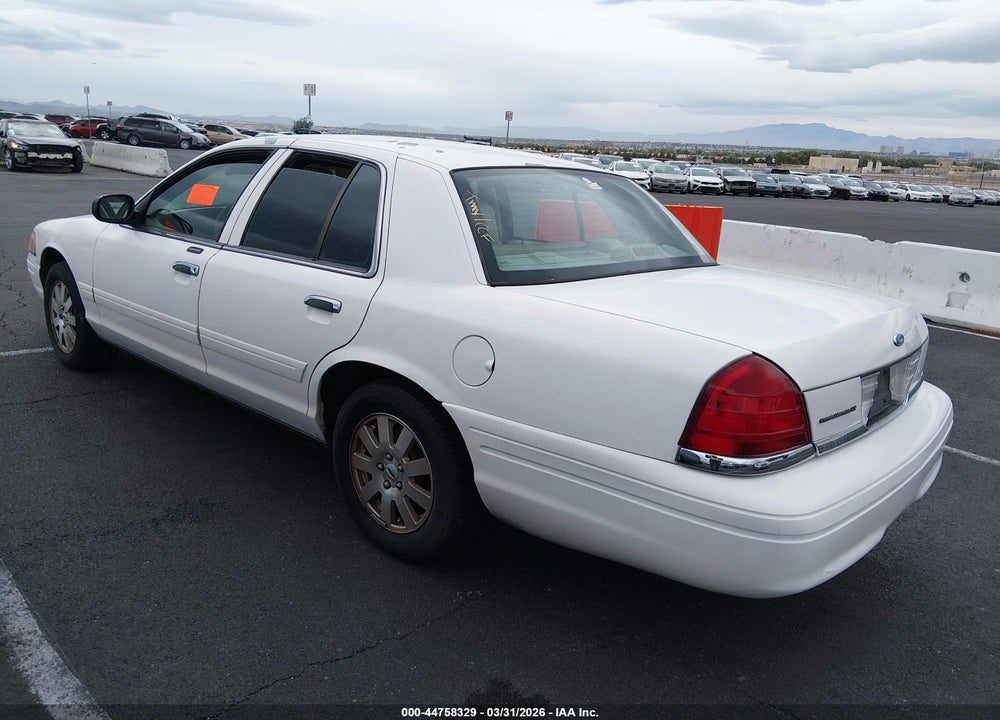 2008 FORD CROWN VICTORIA LX VIN: 2FAFP74VX8X128897