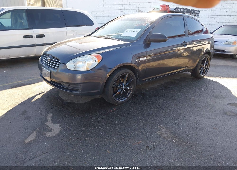 2007 HYUNDAI ACCENT GS VIN: KMHCM36C57U038603
