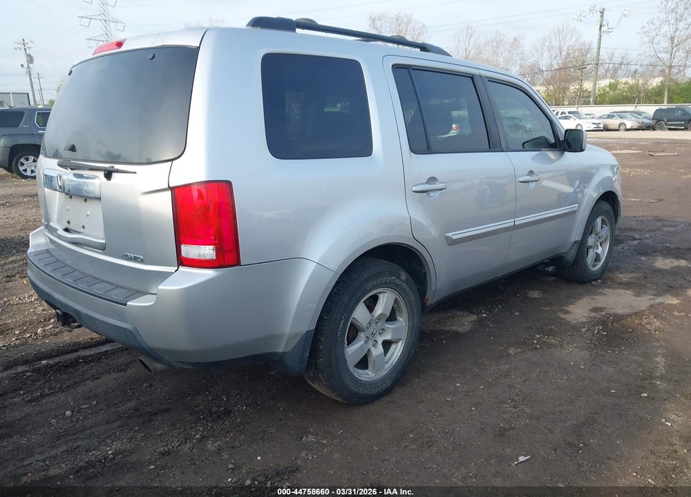 2011 HONDA PILOT EX-L VIN: 5FNYF4H53BB017890