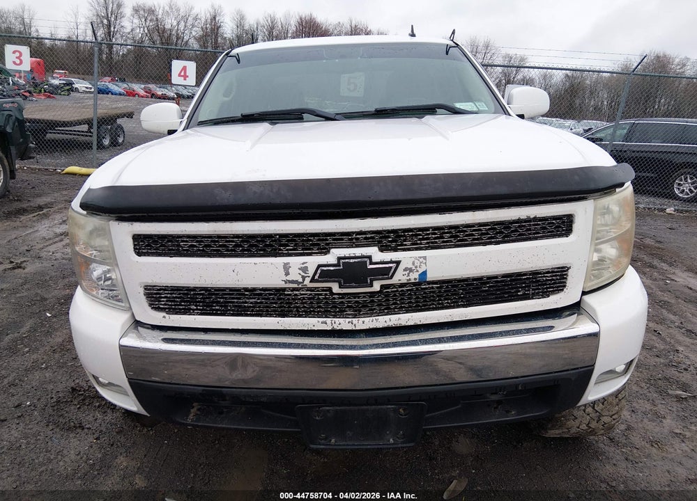 2008 CHEVROLET SILVERADO 1500 LT1 VIN: 2GCEK13M181148663