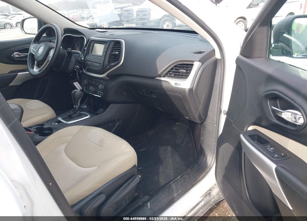 2017 JEEP CHEROKEE SPORT VIN: 1C4PJMAB3HW581098