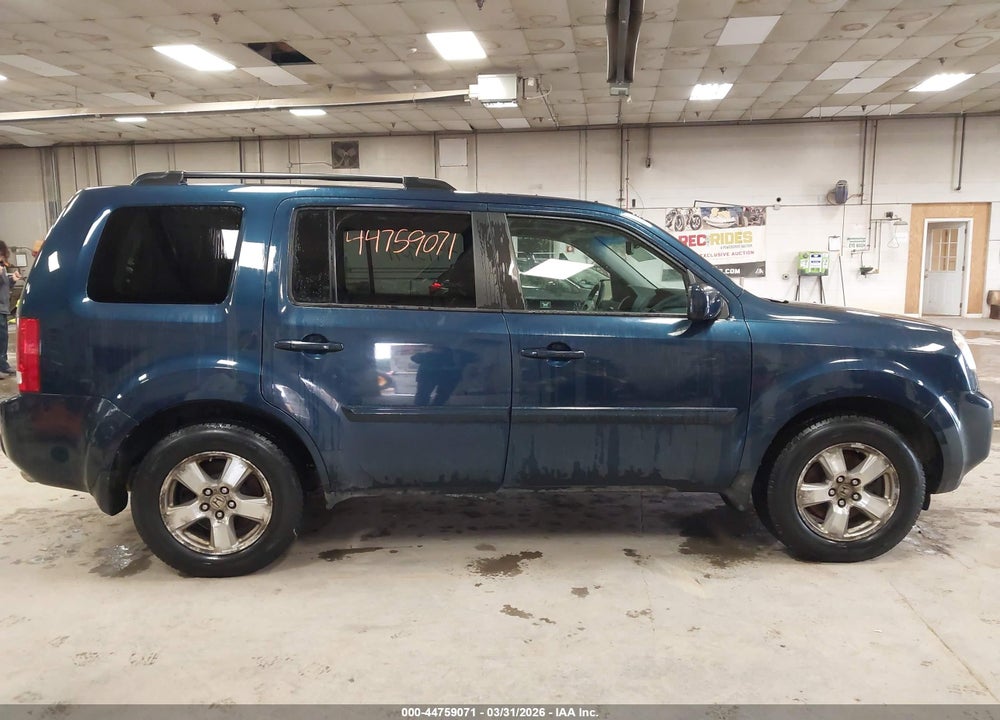 2009 HONDA PILOT EX-L VIN: 5FNYF48529B037736