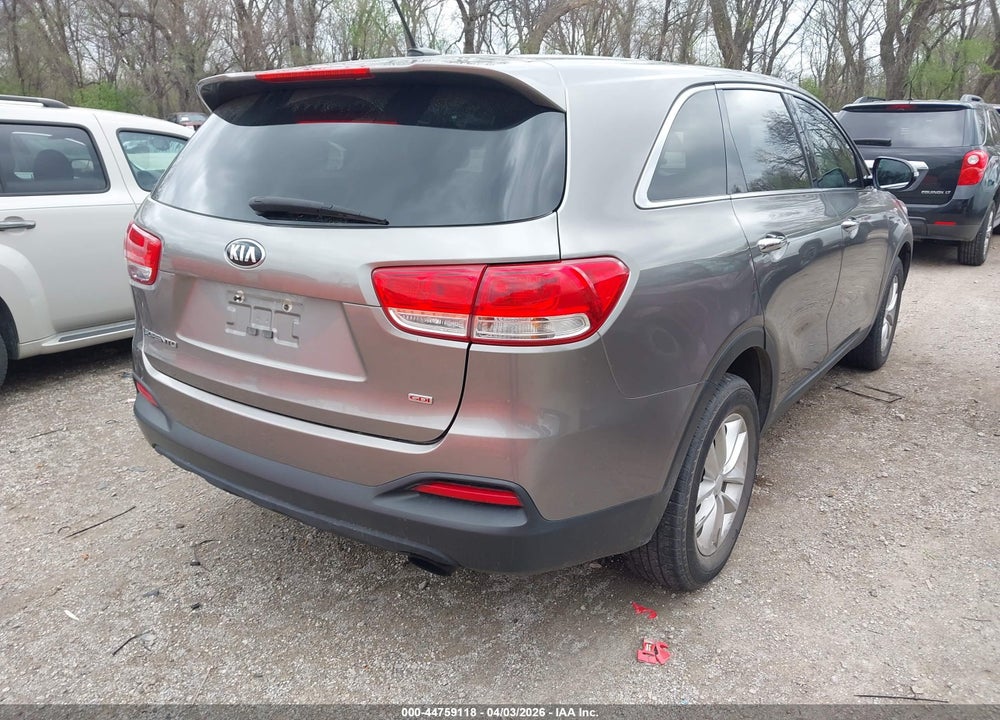 2017 KIA SORENTO 2.4L L VIN: 5XYPG4A32HG302387