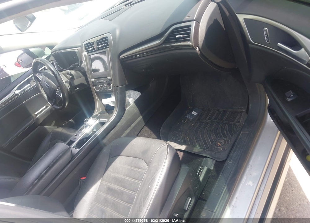 2017 FORD FUSION SE VIN: 3FA6P0H94HR221224