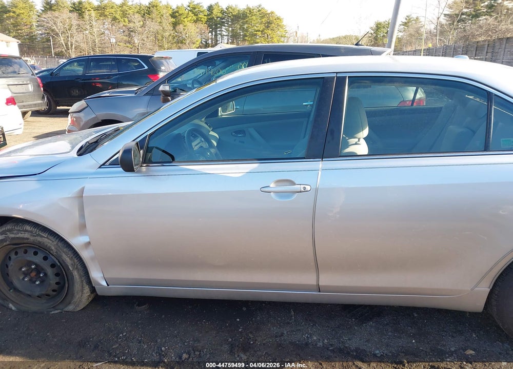2011 TOYOTA CAMRY LE VIN: 4T1BF3EK5BU594420