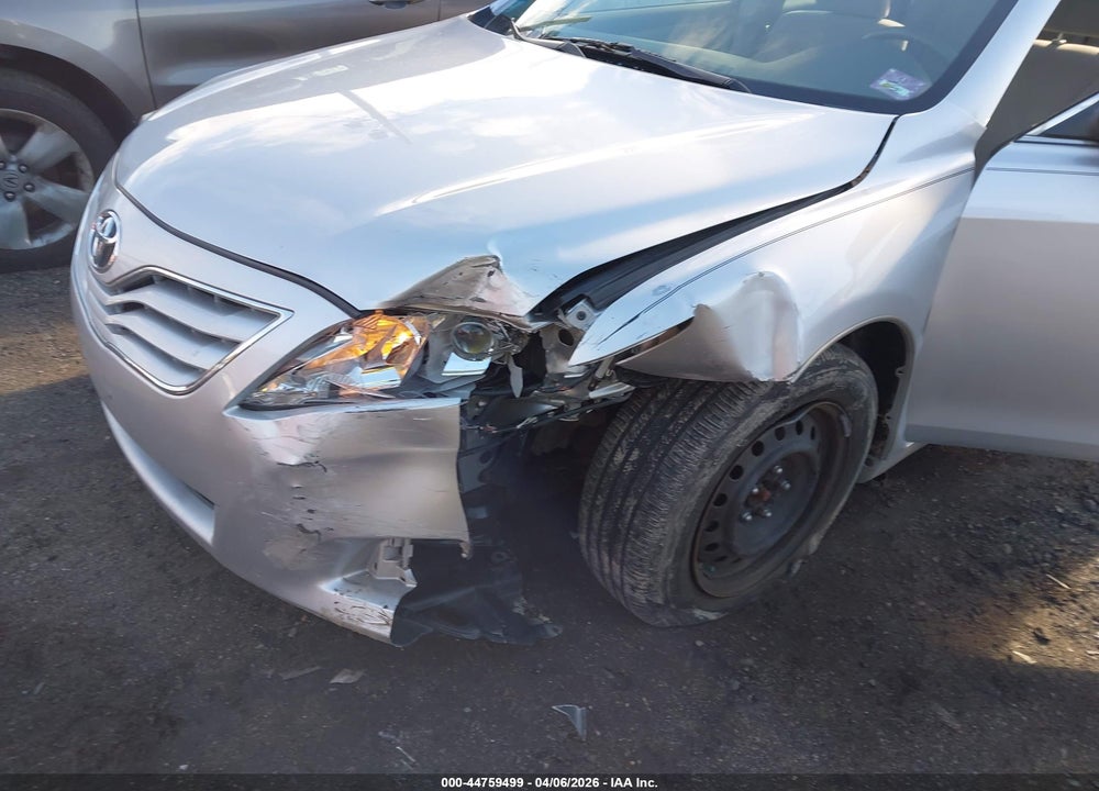 2011 TOYOTA CAMRY LE VIN: 4T1BF3EK5BU594420