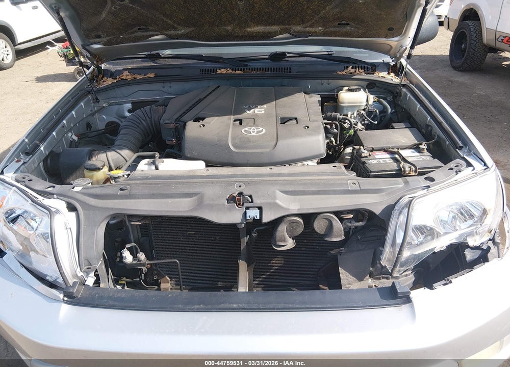 2005 TOYOTA 4RUNNER SR5 V6 VIN: JTEZU14R758034712
