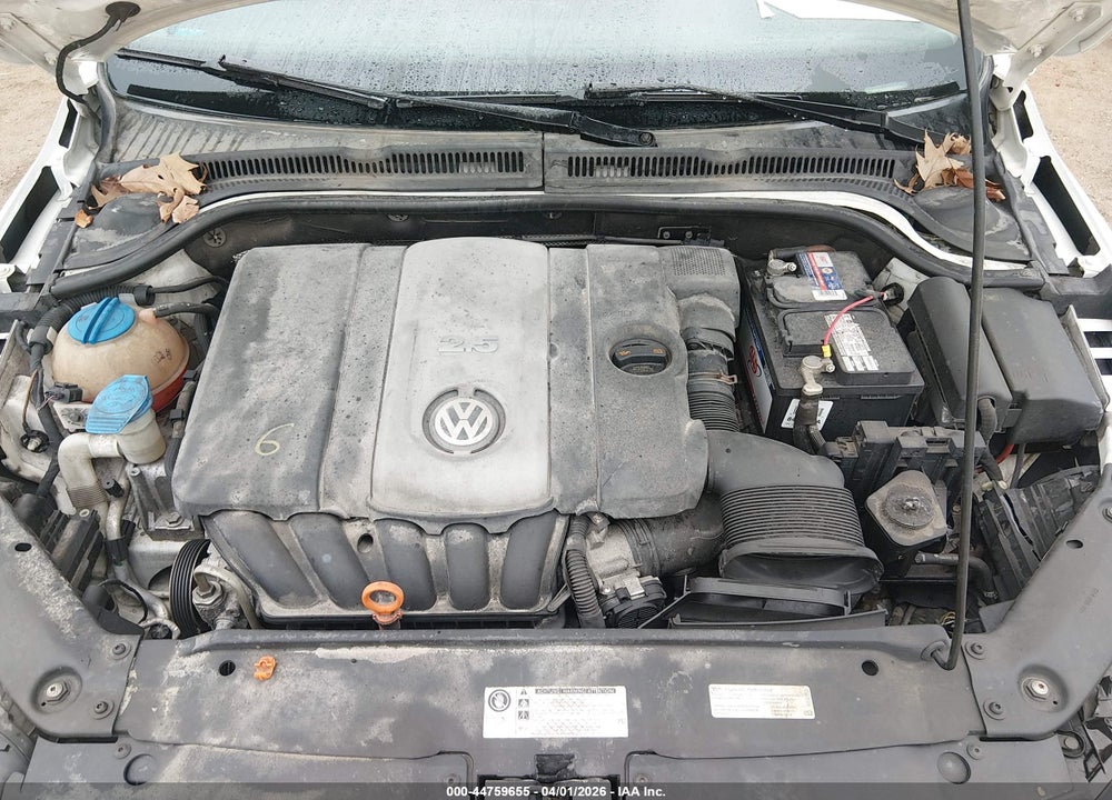 2013 VOLKSWAGEN JETTA 2.5L SE VIN: 3VWDP7AJ2DM244312