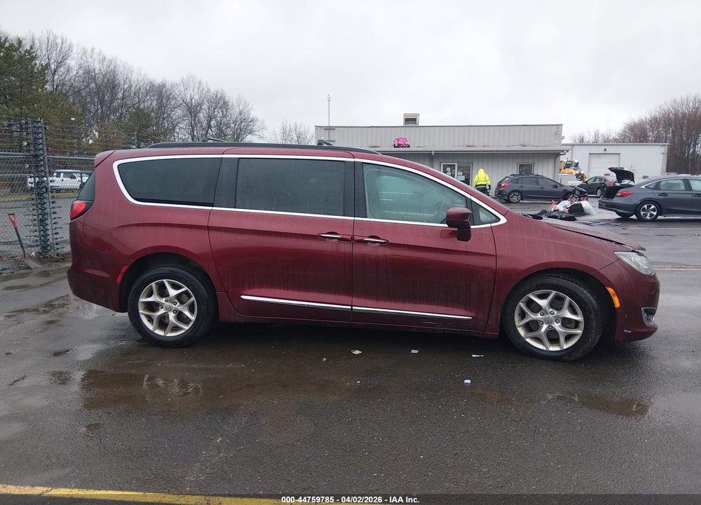 2017 CHRYSLER PACIFICA TOURING-L VIN: 2C4RC1BG1HR510728