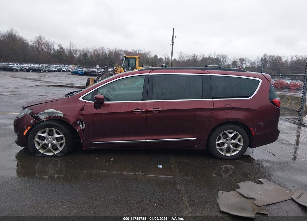 2017 CHRYSLER PACIFICA TOURING-L VIN: 2C4RC1BG1HR510728