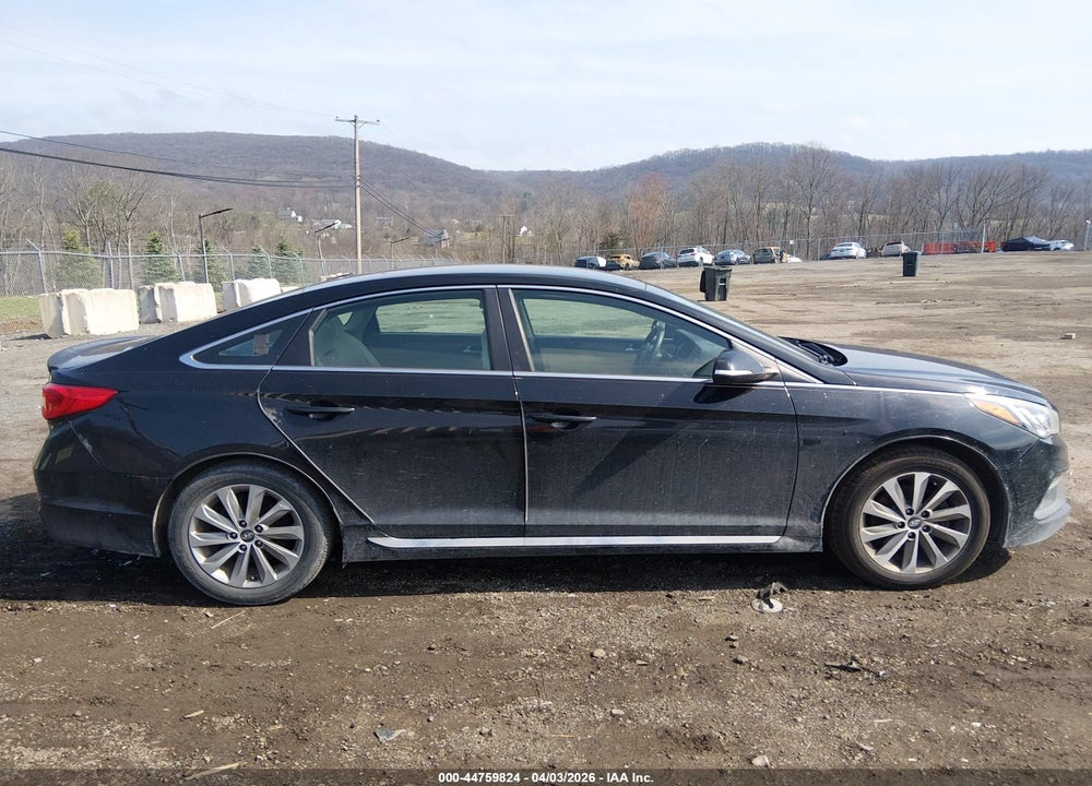 2015 HYUNDAI SONATA SPORT VIN: 5NPE34AF6FH034138