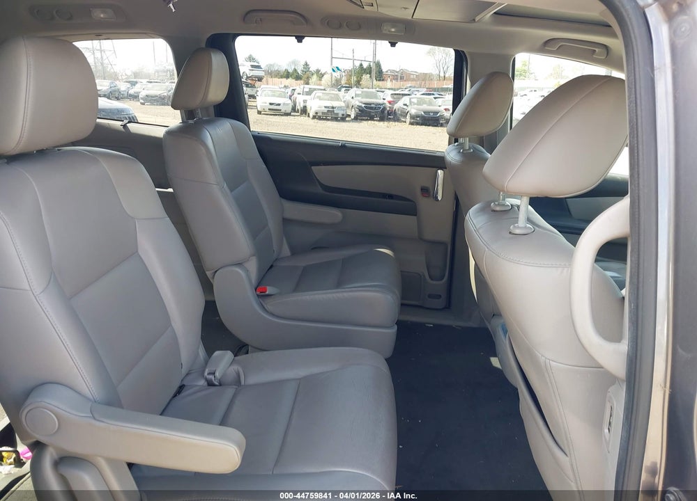 2014 HONDA ODYSSEY TOURING/TOURING ELITE VIN: 5FNRL5H96EB011690