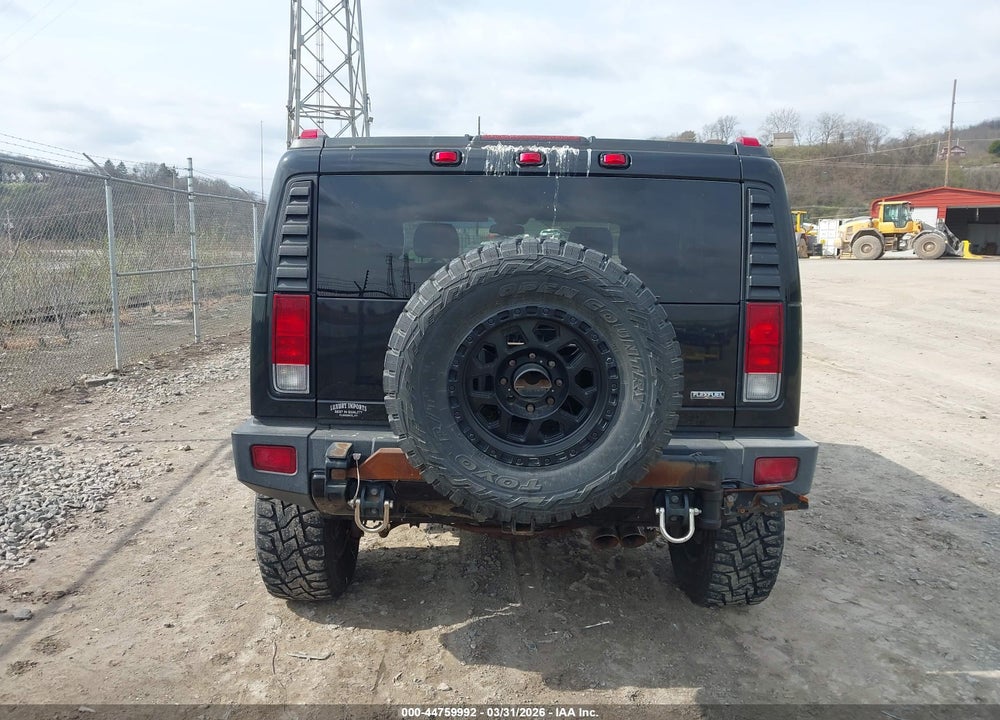2009 HUMMER H2 SUV VIN: 5GRGN83249H100210
