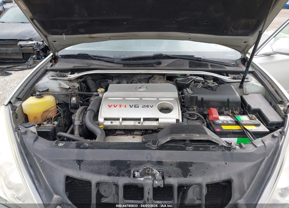 2002 LEXUS ES 300 VIN: JTHBF30G525008833