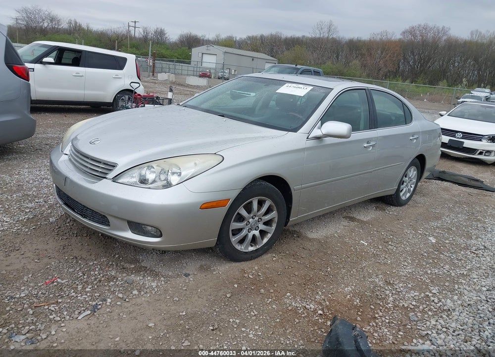 2002 LEXUS ES 300 VIN: JTHBF30G525008833