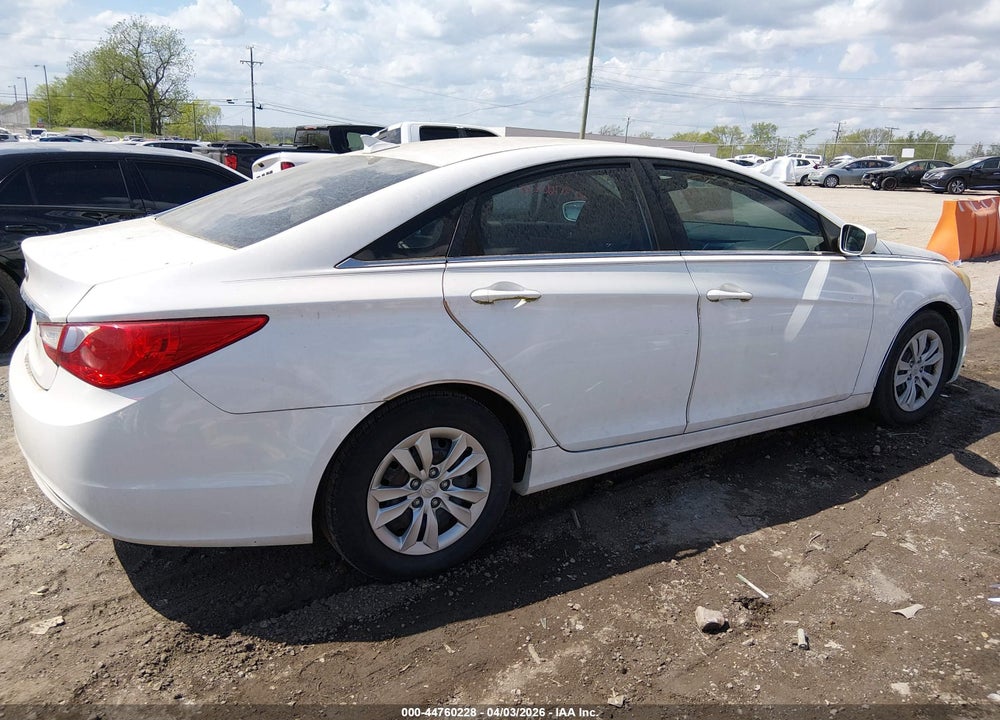 2011 HYUNDAI SONATA GLS VIN: 5NPEB4AC3BH307409