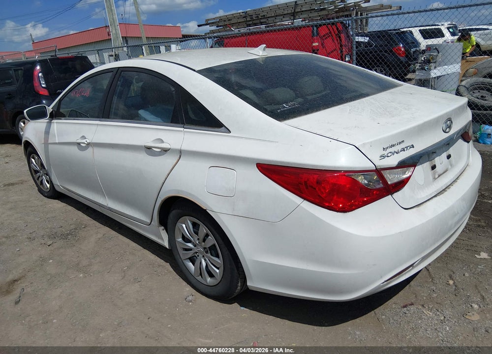 2011 HYUNDAI SONATA GLS VIN: 5NPEB4AC3BH307409
