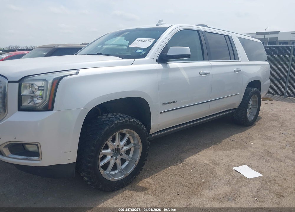 2016 GMC YUKON XL DENALI VIN: 1GKS1HKJ4GR366337
