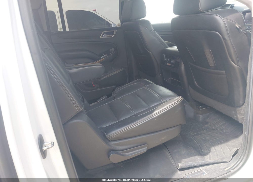 2016 GMC YUKON XL DENALI VIN: 1GKS1HKJ4GR366337