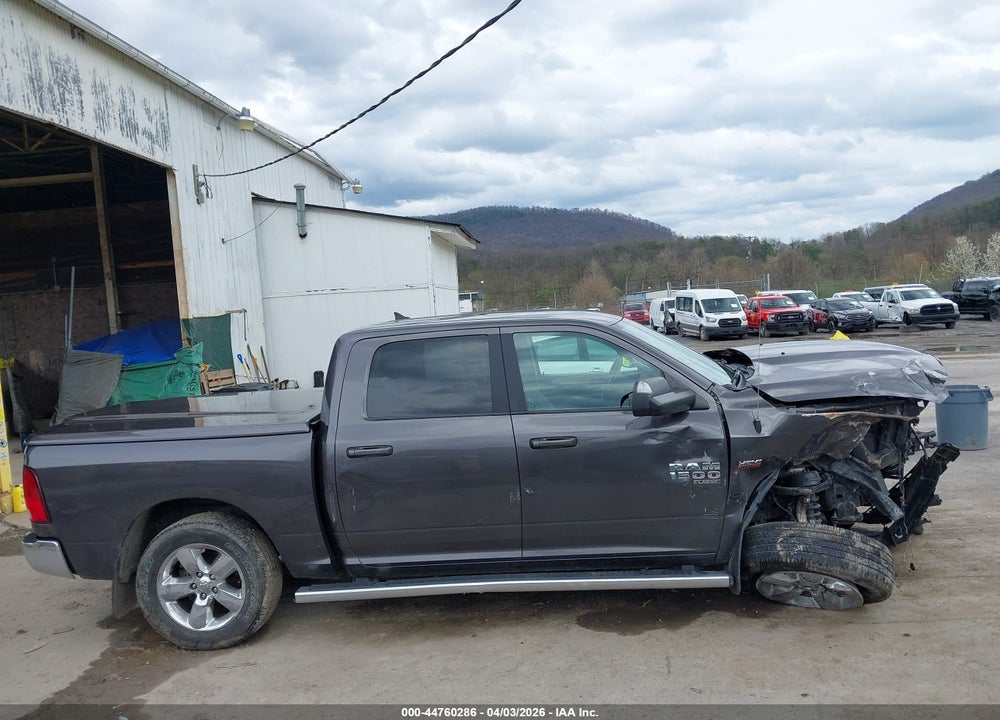 2019 RAM 1500 CLASSIC VIN: 1C6RR7LT6KS534744