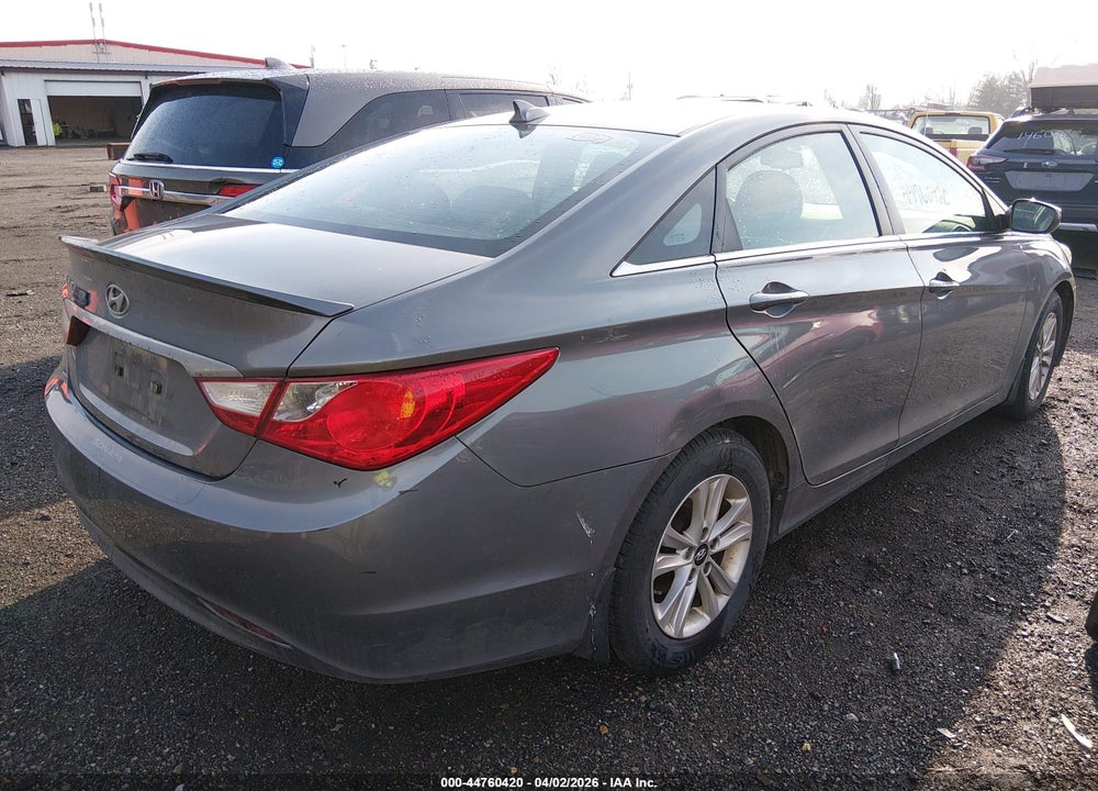 2013 HYUNDAI SONATA GLS VIN: 5NPEB4AC2DH807290