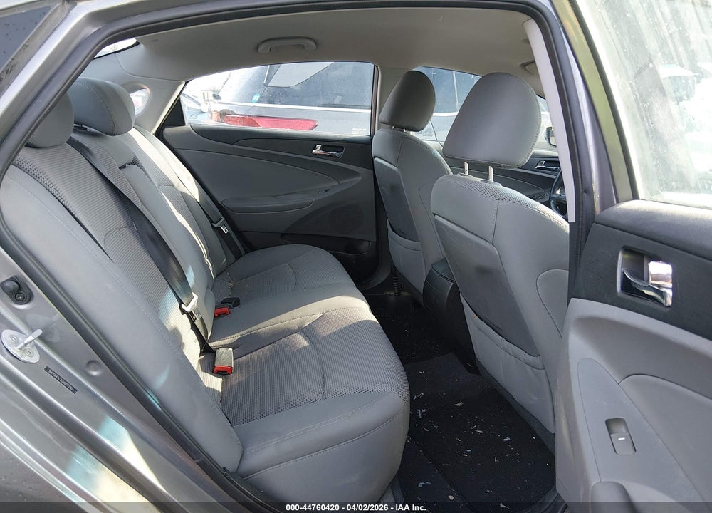 2013 HYUNDAI SONATA GLS VIN: 5NPEB4AC2DH807290