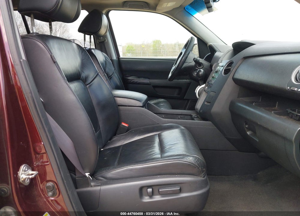 2011 HONDA PILOT EX-L VIN: 5FNYF3H57BB034587