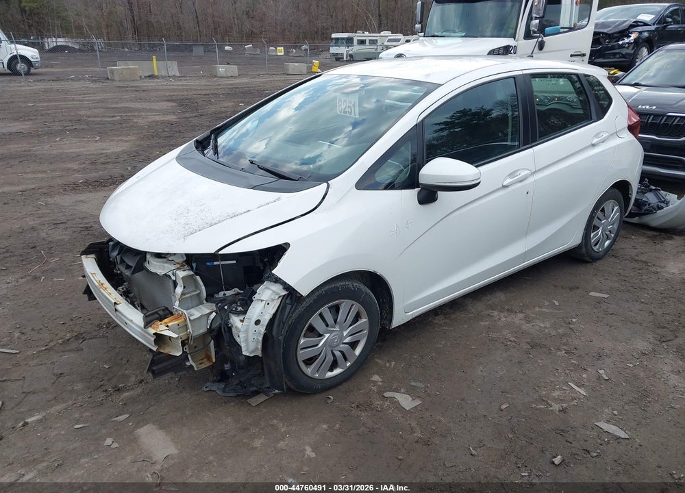 2015 HONDA FIT LX VIN: 3HGGK5H52FM767667