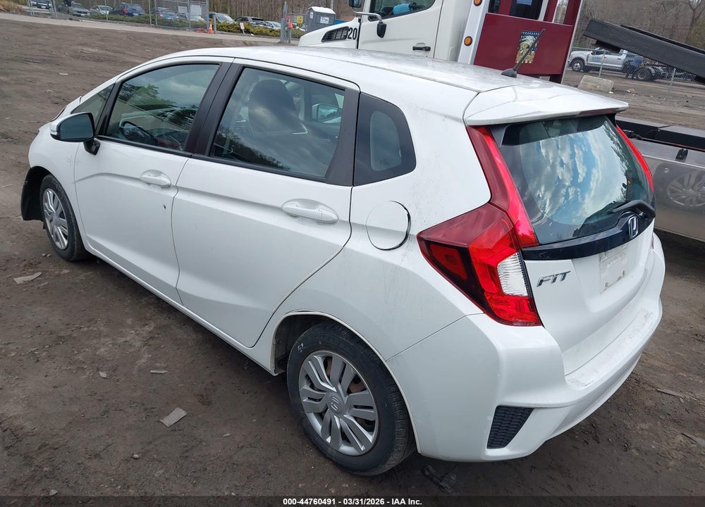 2015 HONDA FIT LX VIN: 3HGGK5H52FM767667