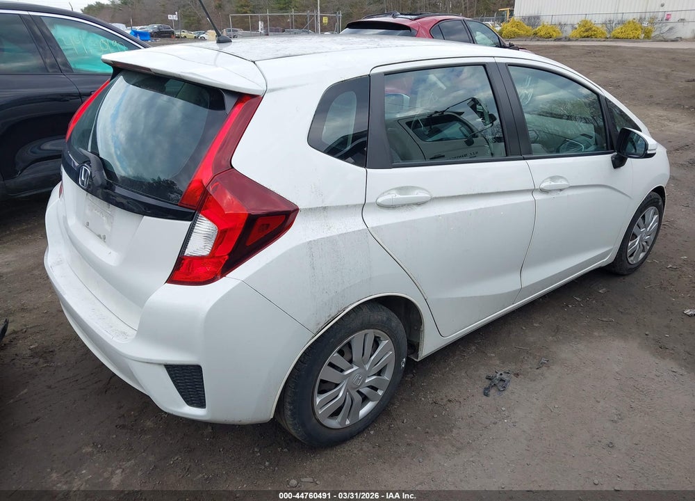 2015 HONDA FIT LX VIN: 3HGGK5H52FM767667
